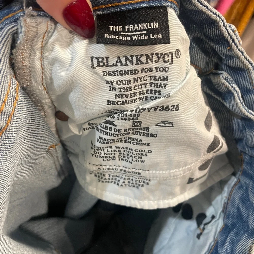 BlankNYC Wide Leg Jean - Picture 5 of 5